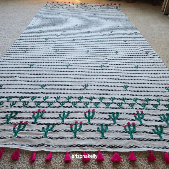 NWT RARE Anthropologie Embroidered Cactus Scarf - Picture 8 of 13